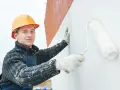 Czy tynk akrylowy można malować farbą silikonową? Sprawdź, jak to zrobić.