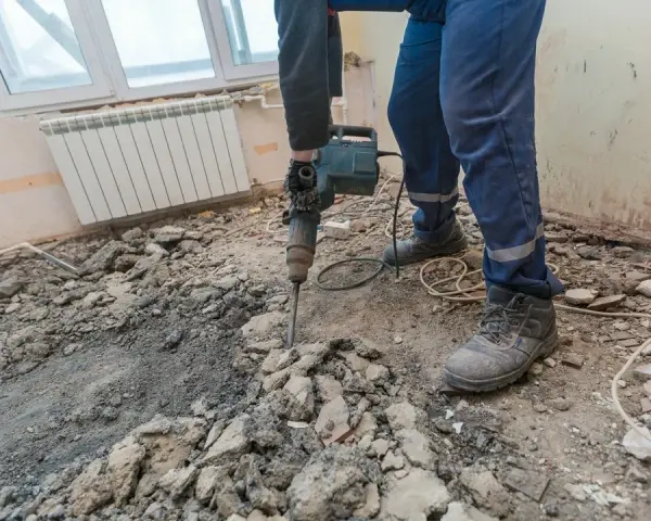 Jak skuć beton efektywnie i bezpiecznie – sprawdź najlepsze metody
