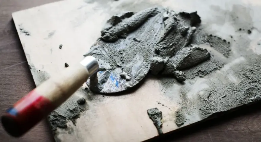 Cement 32 5 czy 42 5 - kluczowe różnice i wybór do budowy